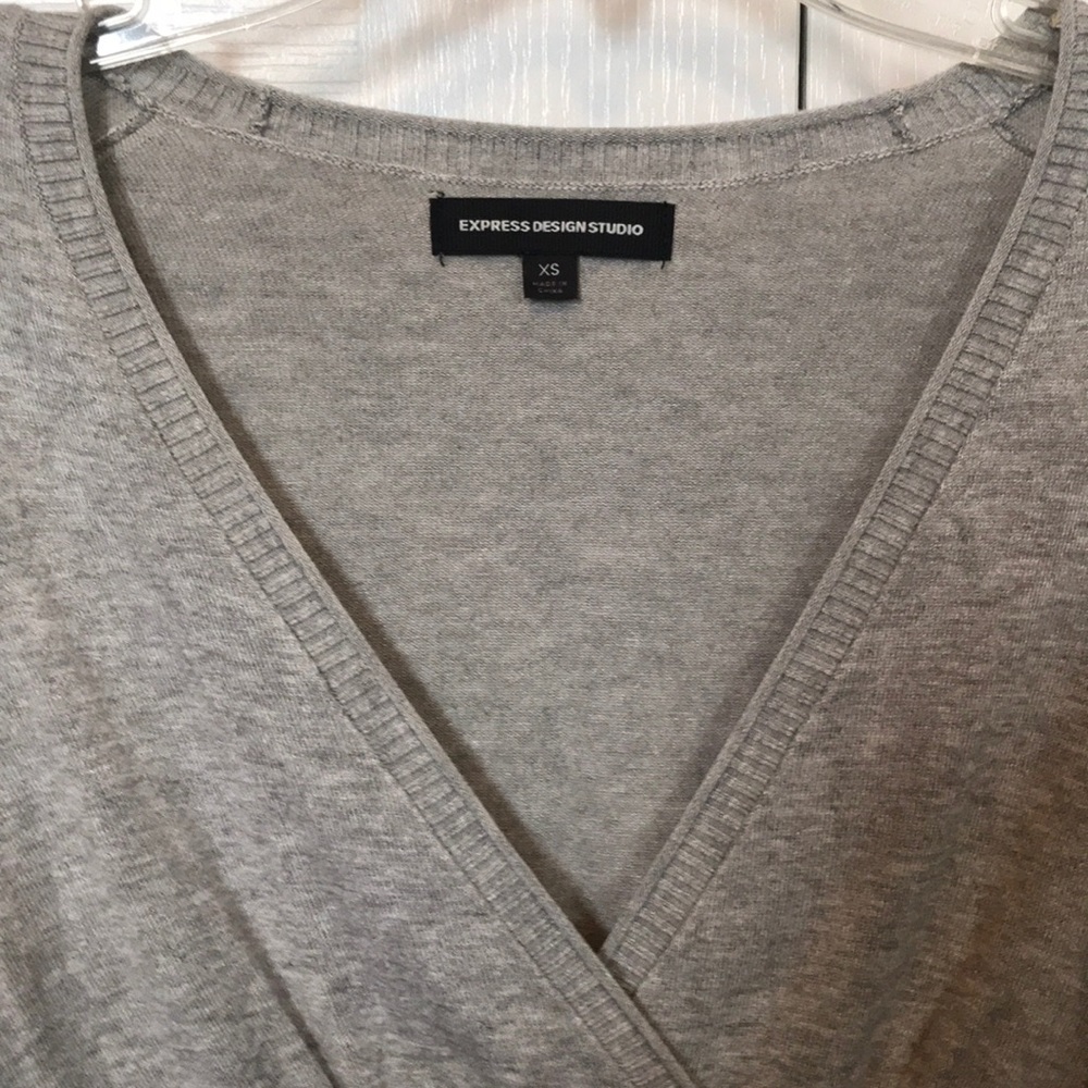 Express sweater - Picture 2 of 3